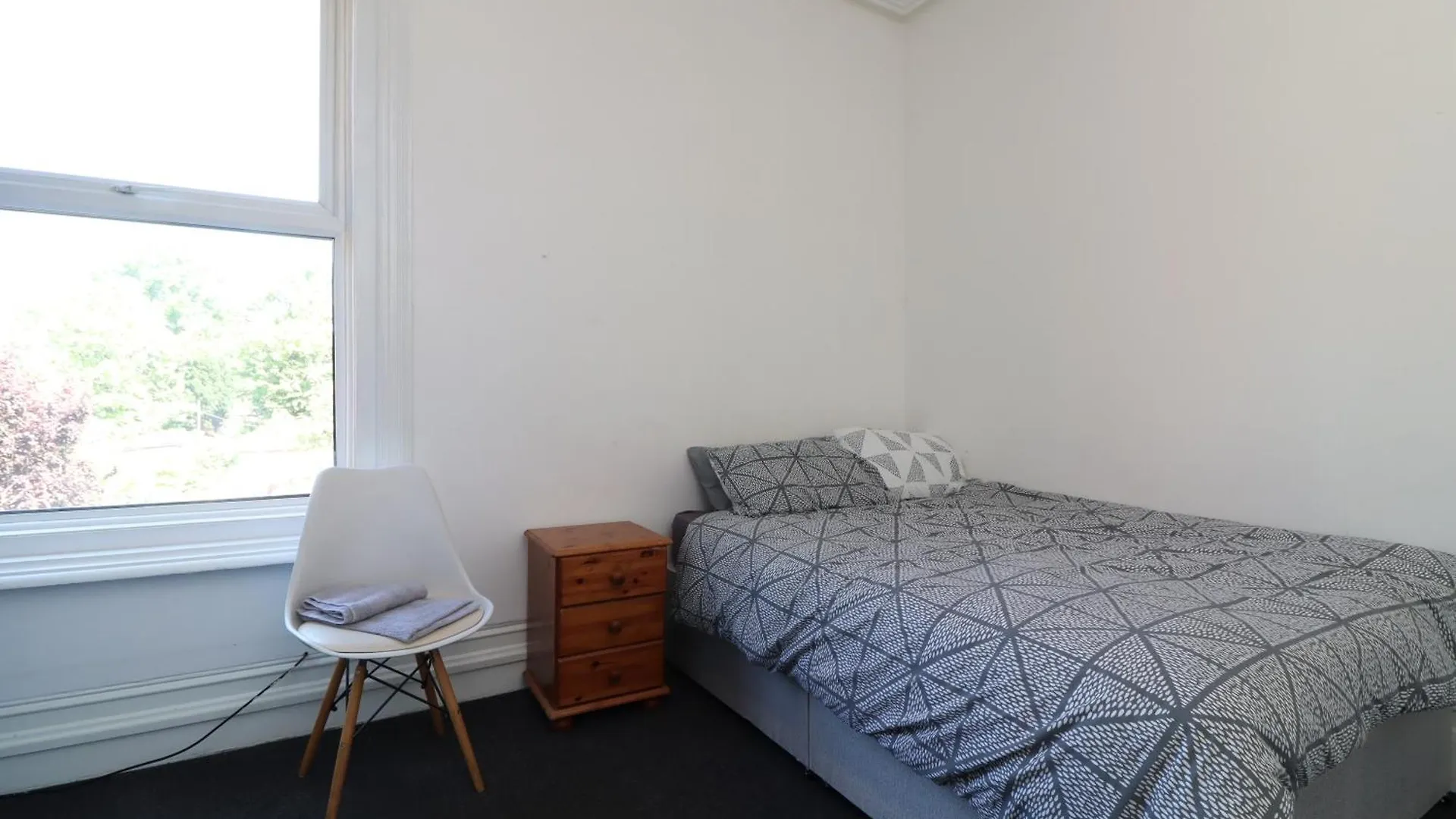 Pebbles Guest House Room 5 Southampton