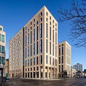 https://zeni-studio-in-central-southampton.brighton-hotels-england.com
