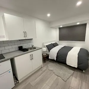 https://guest-room-studio-woolwich.cambridgehotelsuk.com